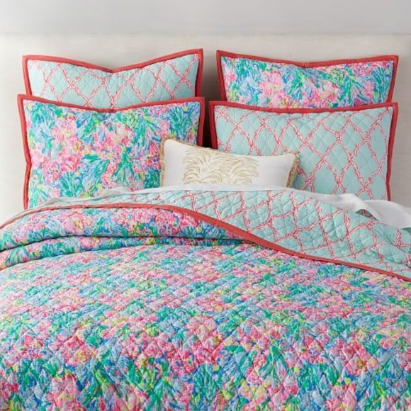 Lilly Pulitzer Other - NEW LILLY PULITZER 2 REVERSIBLE SHAM FAN SEA PANTS